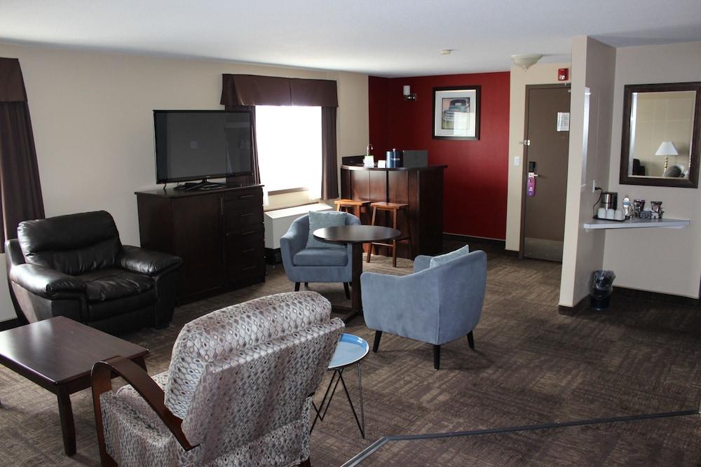 Coast Swift Current Hotel Экстерьер фото