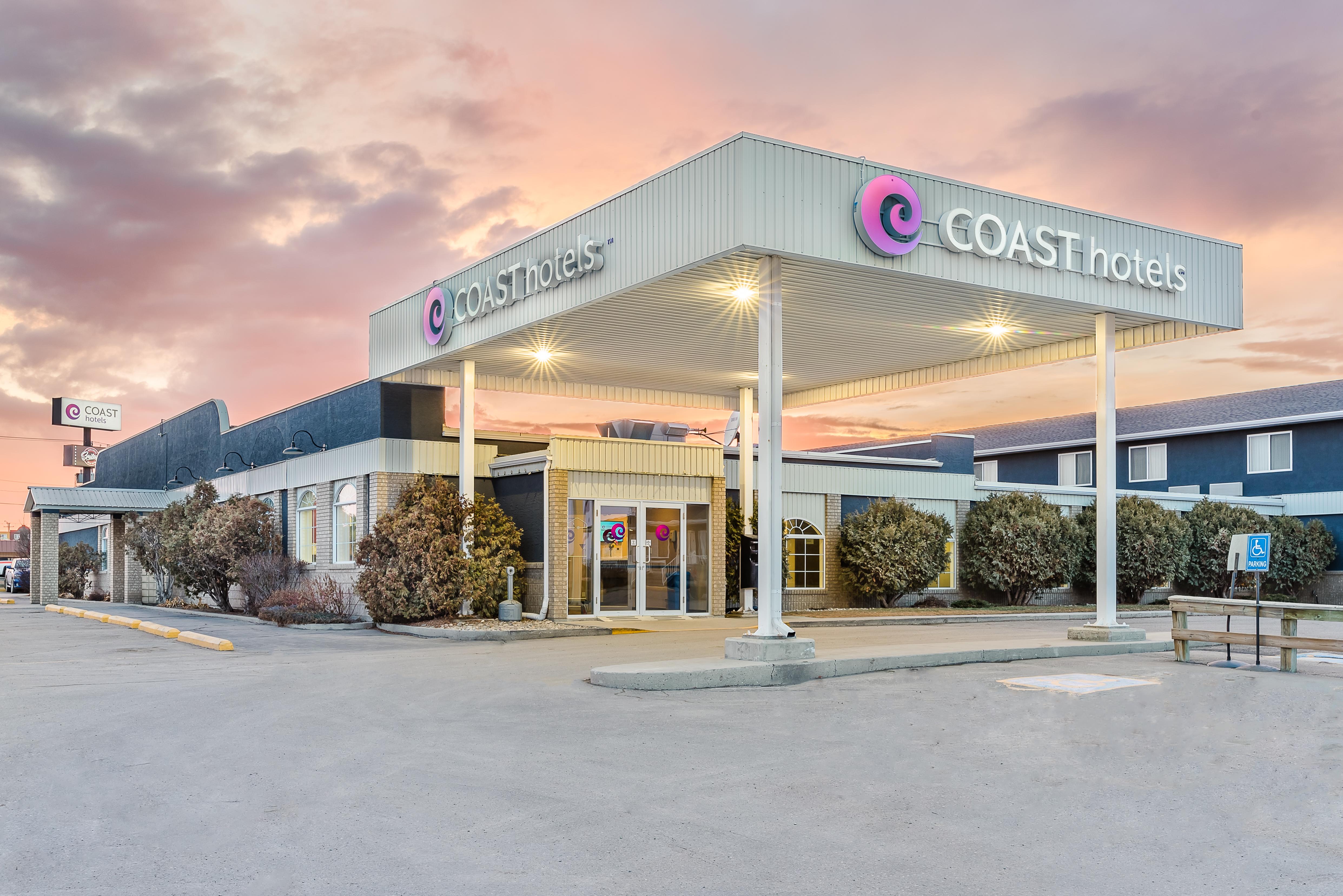 Coast Swift Current Hotel Экстерьер фото