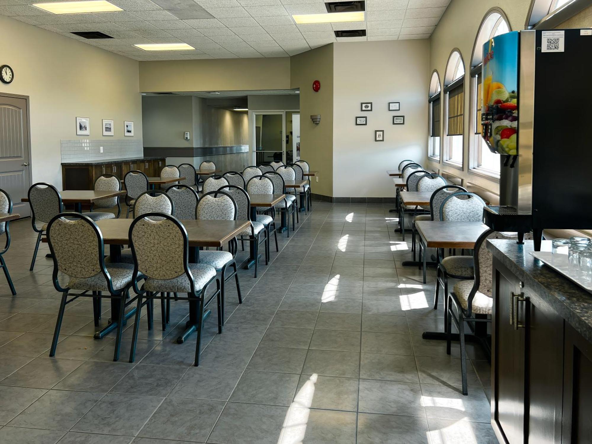 Coast Swift Current Hotel Экстерьер фото